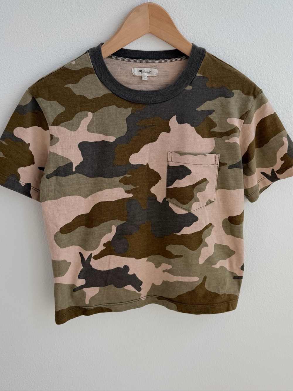 Madewell Cottontail Camo Easy Crop Tee Shirt Bunny Rabbit Pocket Top
